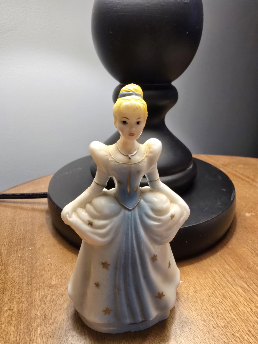 Vintage Disney Cinderella Princess Figurine